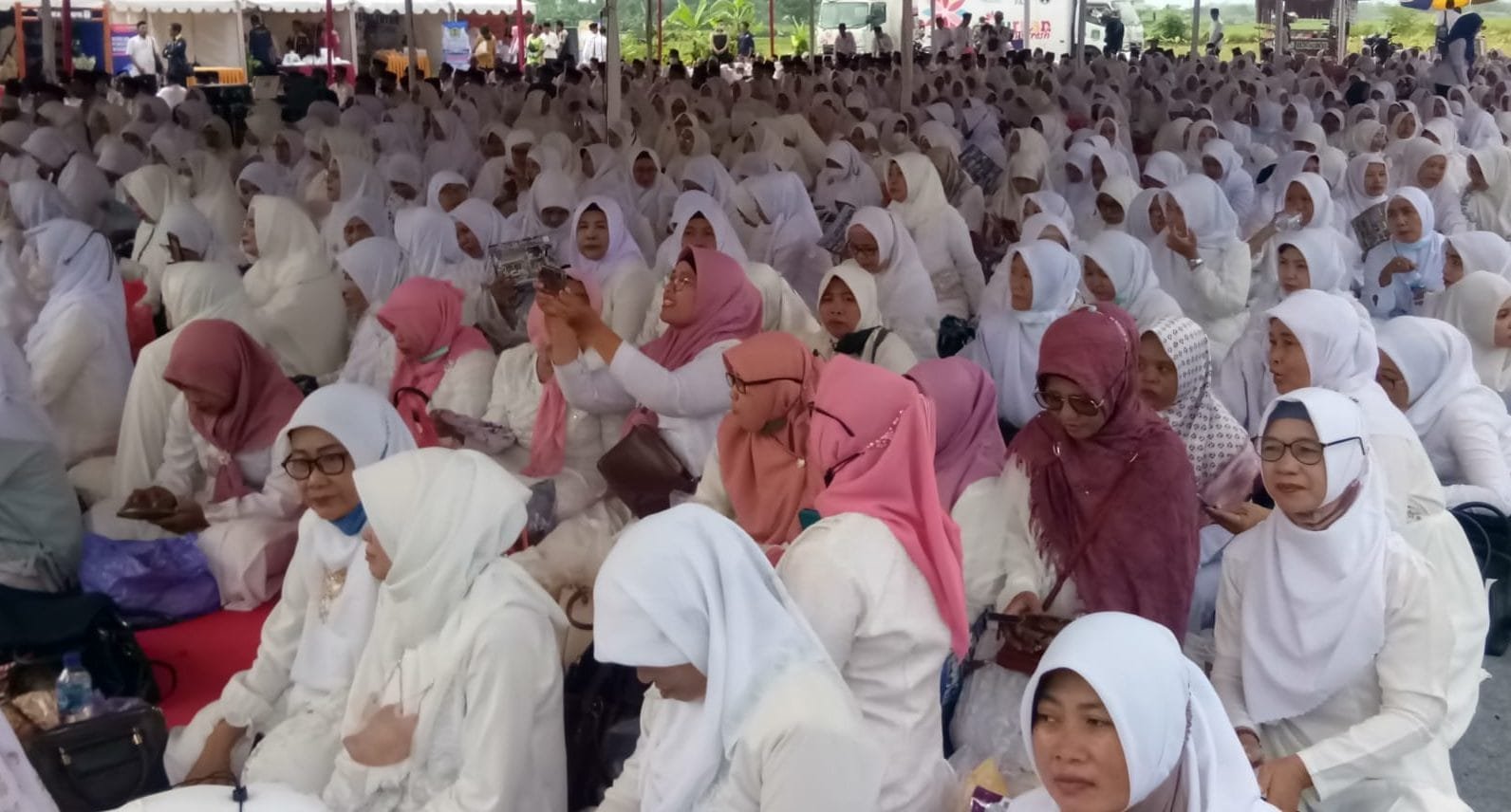 SMANILUM Ambil Bagian Dalam Pameran Pendidikan – PGRI Bersholawat