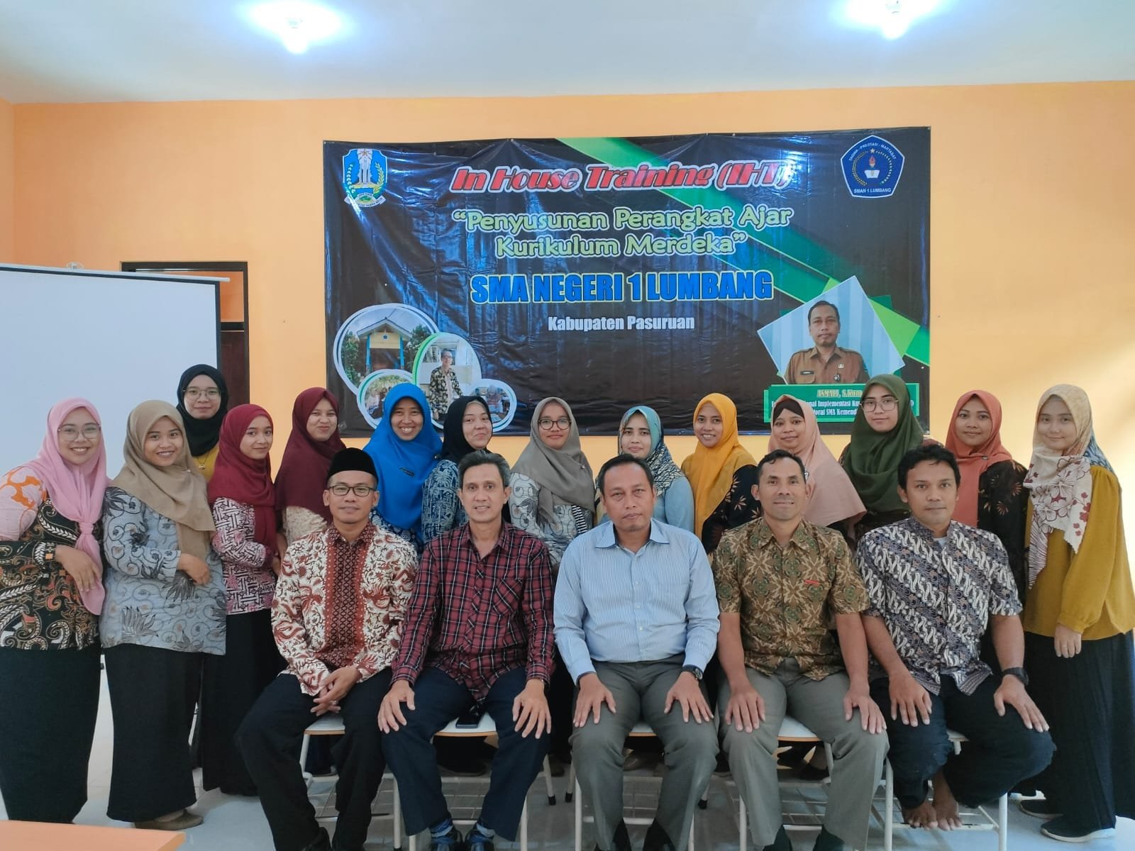 Mudah Menyusun Modul Ajar, Guru SMAN 1 Lumbang Langsung Belajar dari Fasilitator Nasional