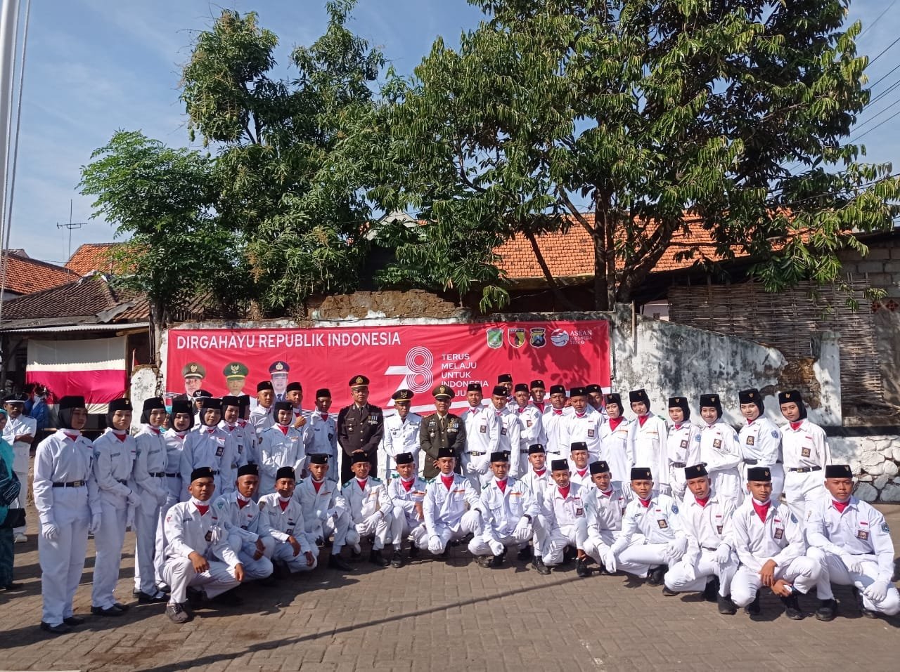 SEMARAK PERINGATAN HUT KE-78 RI DAN HUT KE-10 SMAN 1 LUMBANG
